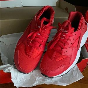 Red huaraches
